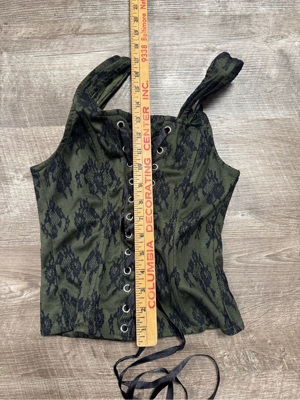 Thorn & Fable by Hot Topic Green & Black Lace
Corset Top size Small - Picture 4 of 7